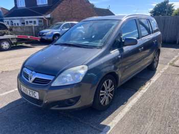 2010 (10) - 1.9 CDTi Design Long MOT £1295 5-Door