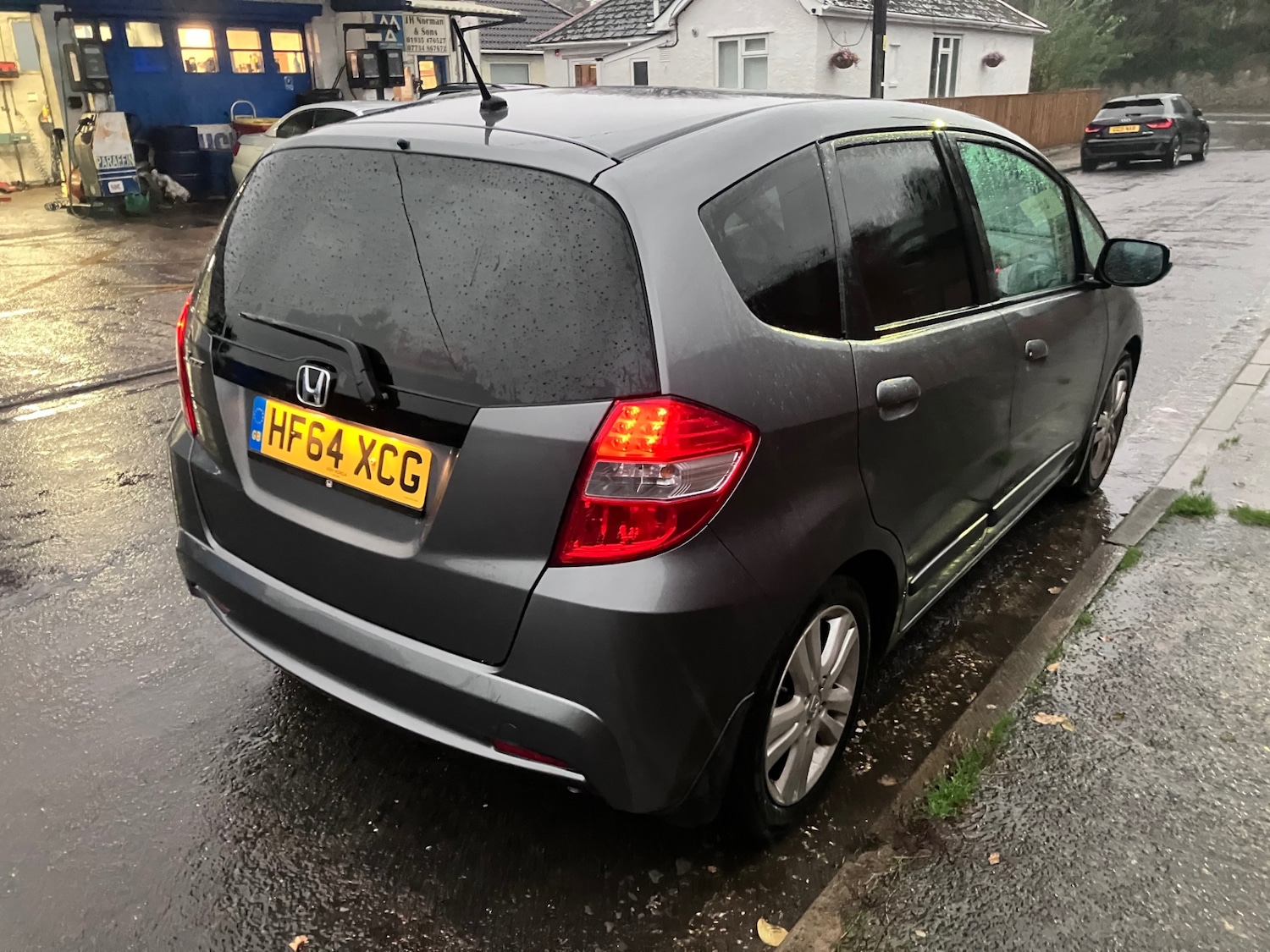 Used Honda Jazz 2014 for sale - 76837373: Photo 4