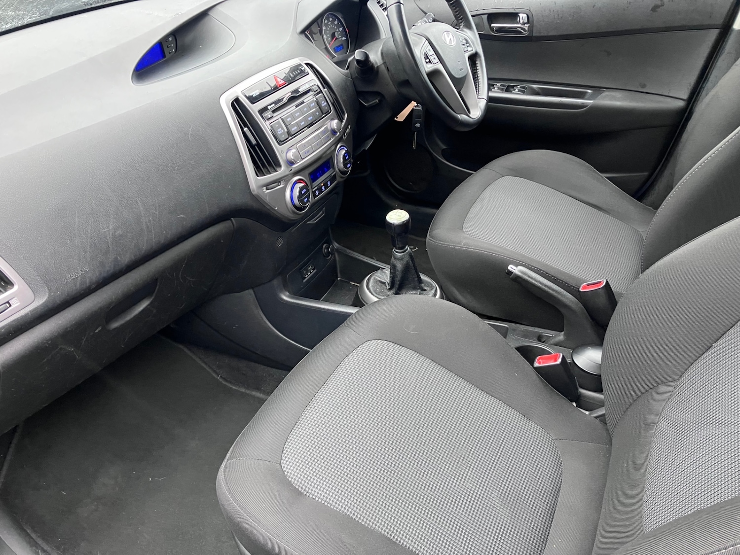 Used Hyundai i20 2012 for sale - 76974681: Photo 5