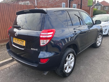 Used Toyota RAV4 2010 for sale - 78070722: Photo