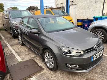 Used Volkswagen Polo 2011 for sale - 79697601: Photo