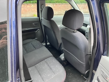 Used Mazda Mazda2 2004 for sale - 78460346: Photo