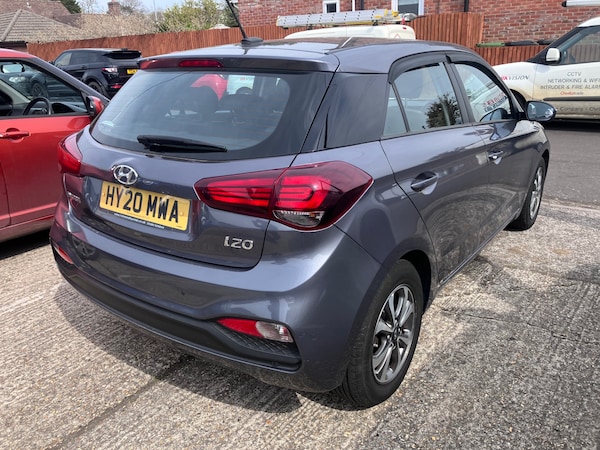 Used Hyundai i20 2020 for sale - 75797599: Photo 3