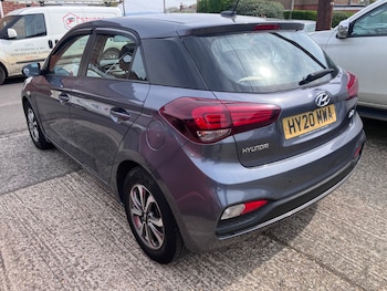 Used Hyundai i20 2020 for sale - 75797599: Photo
