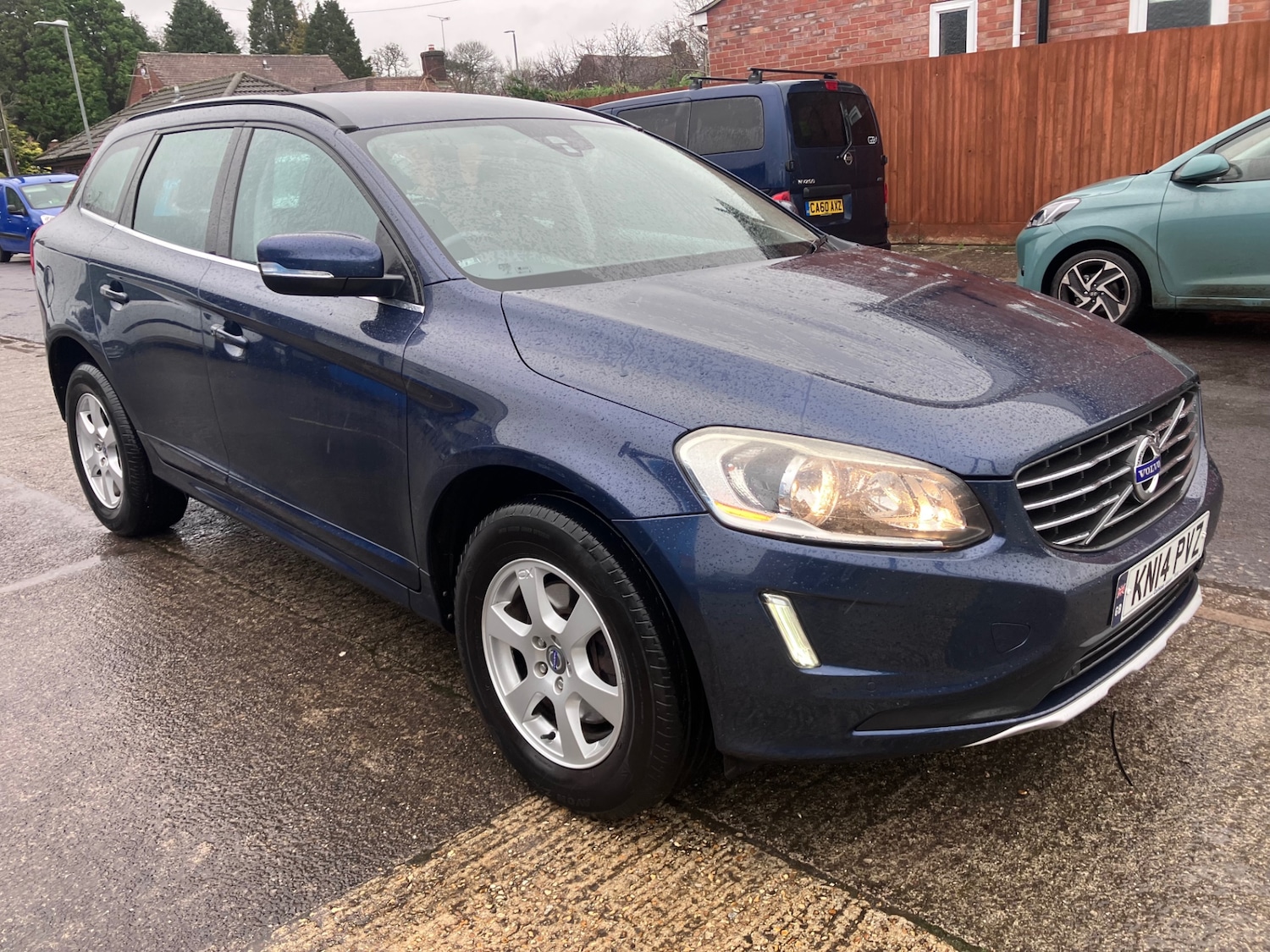 Used Volvo XC60 2014 for sale - 76974674: Photo 2