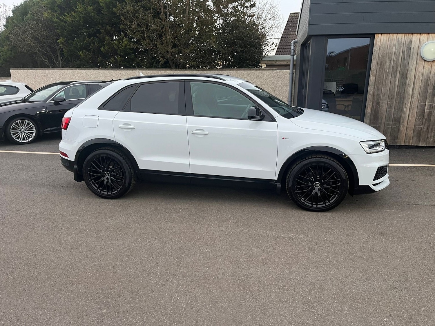 Used Audi Q3 2018 for sale - 76769454: Photo 15