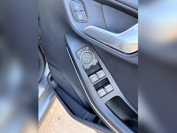 Used Ford Fiesta 2021 for sale - 78125083: Photo