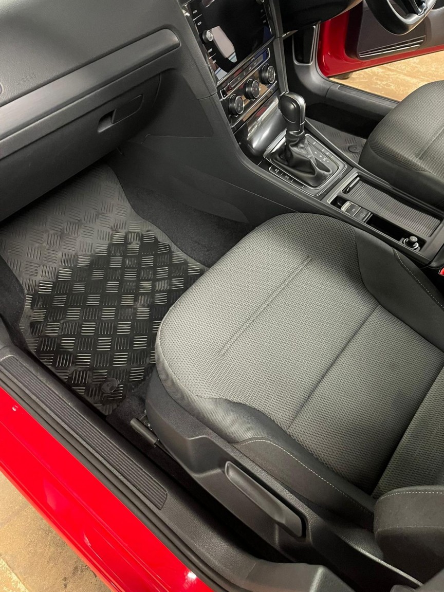 Used Volkswagen Golf 2018 for sale - 77264507: Photo 9