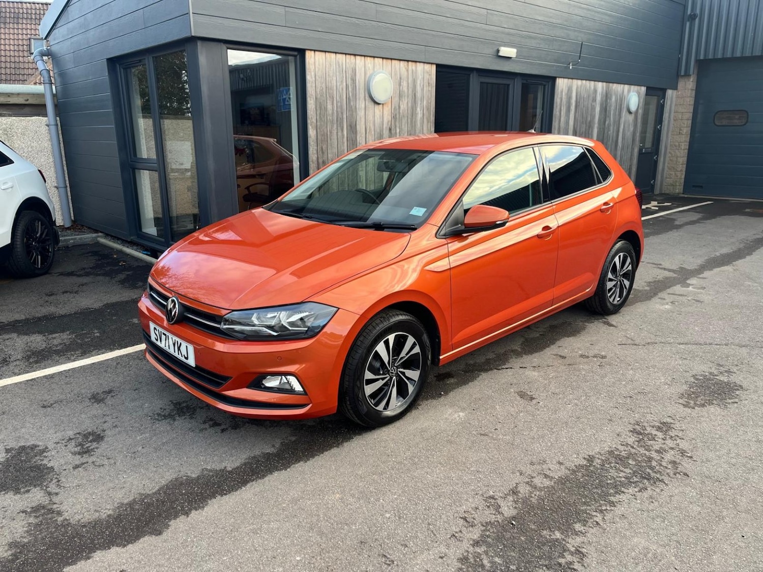 Used Volkswagen Polo 2021 for sale - 77053727: Photo 2