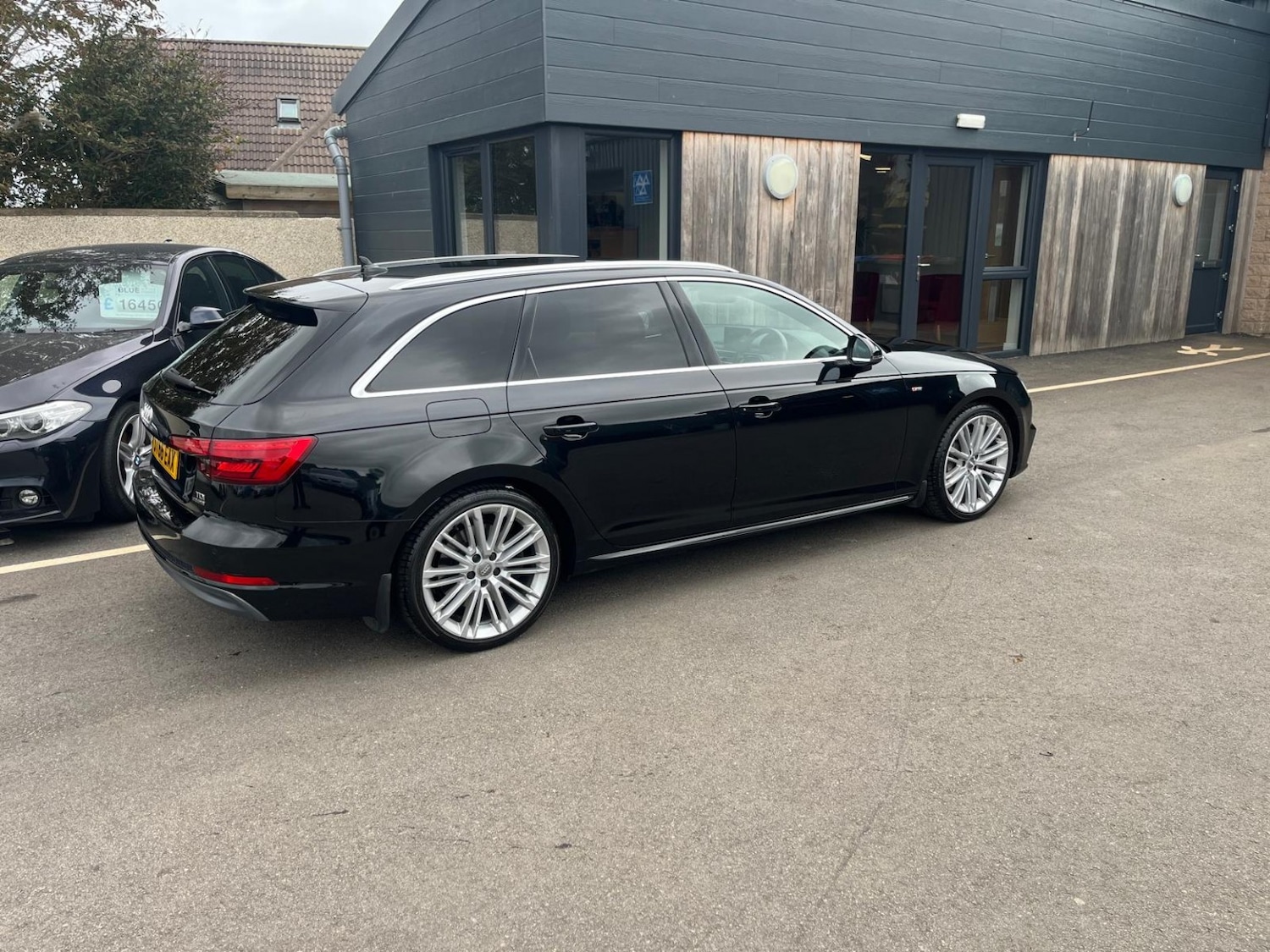 Used Audi A4 Avant 2016 for sale - 76293195: Photo 5