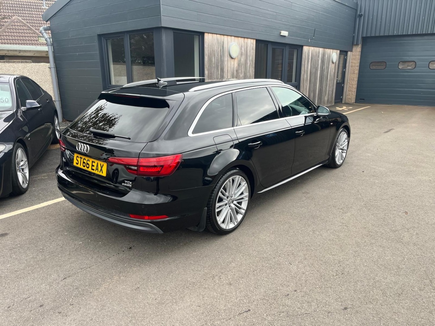 Used Audi A4 Avant 2016 for sale - 76293195: Photo 8