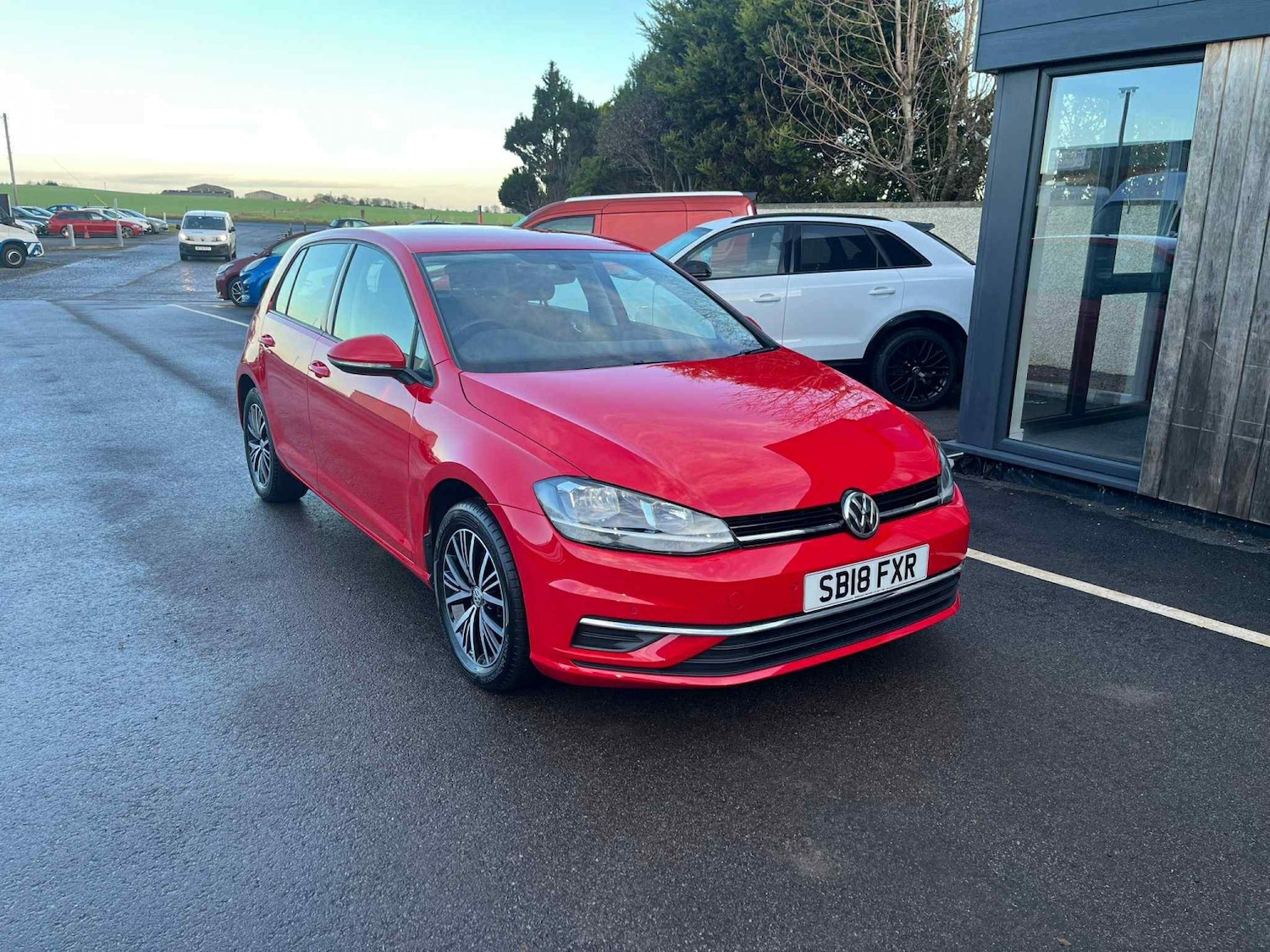 Used Volkswagen Golf 2018 for sale - 77113096: Photo 4