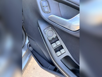 Used Ford Fiesta 2021 for sale - 77789321: Photo