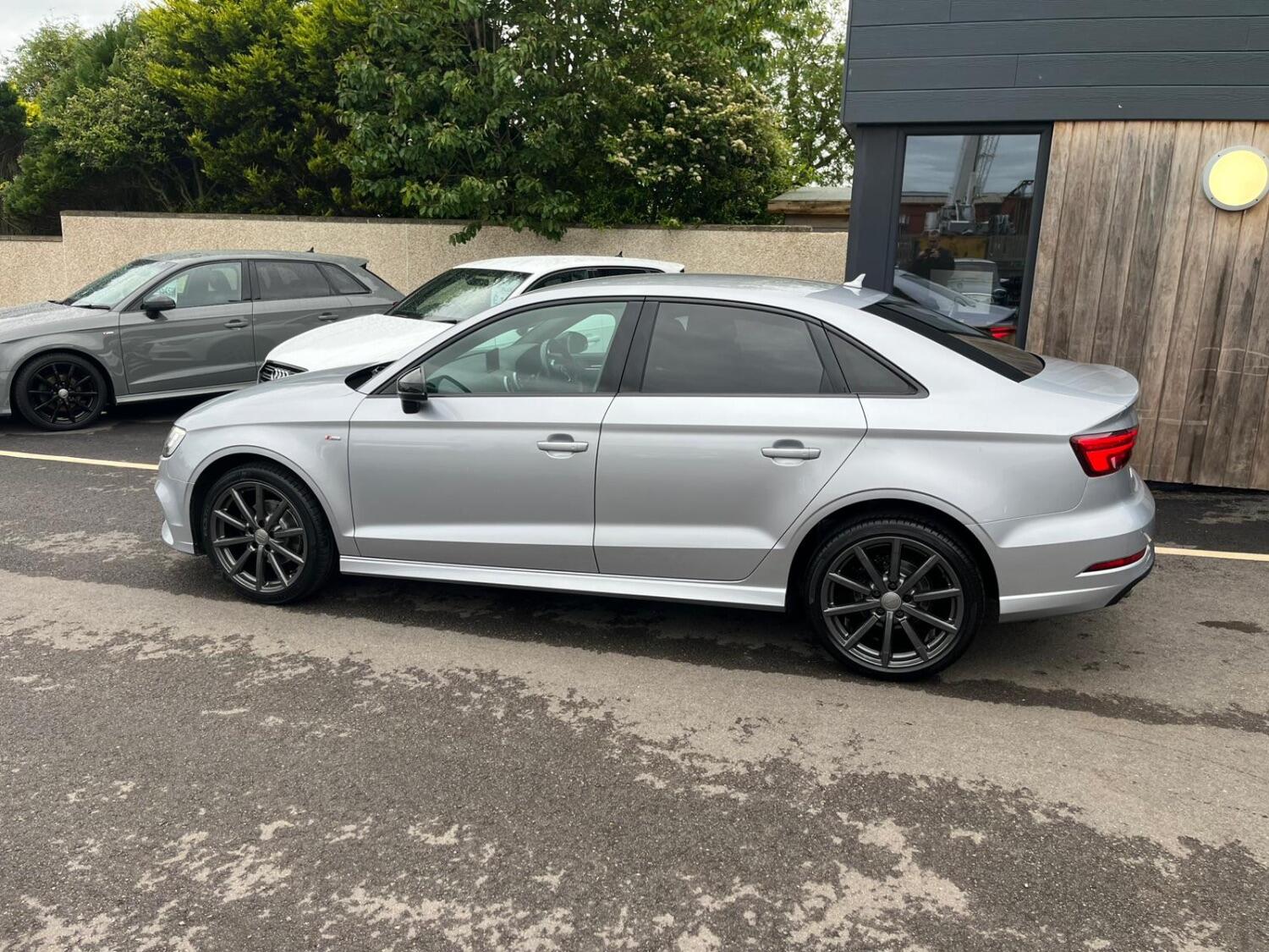 Used Audi A3 2018 for sale - 77668690: Photo 4