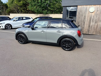 Used MINI Hatch 2018 for sale - 78852521: Photo