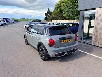 Used MINI Hatch 2018 for sale - 78852521: Photo
