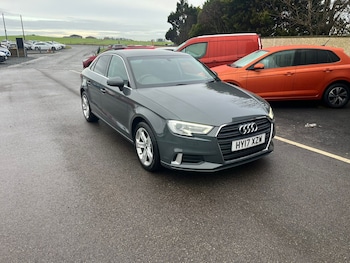 2017 - 1.6 TDI Sport 4dr S Tronic