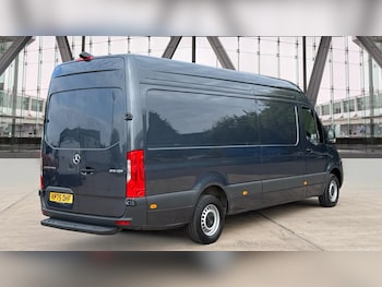 Used Mercedes-Benz Sprinter 2025 for sale - 79628453: Photo