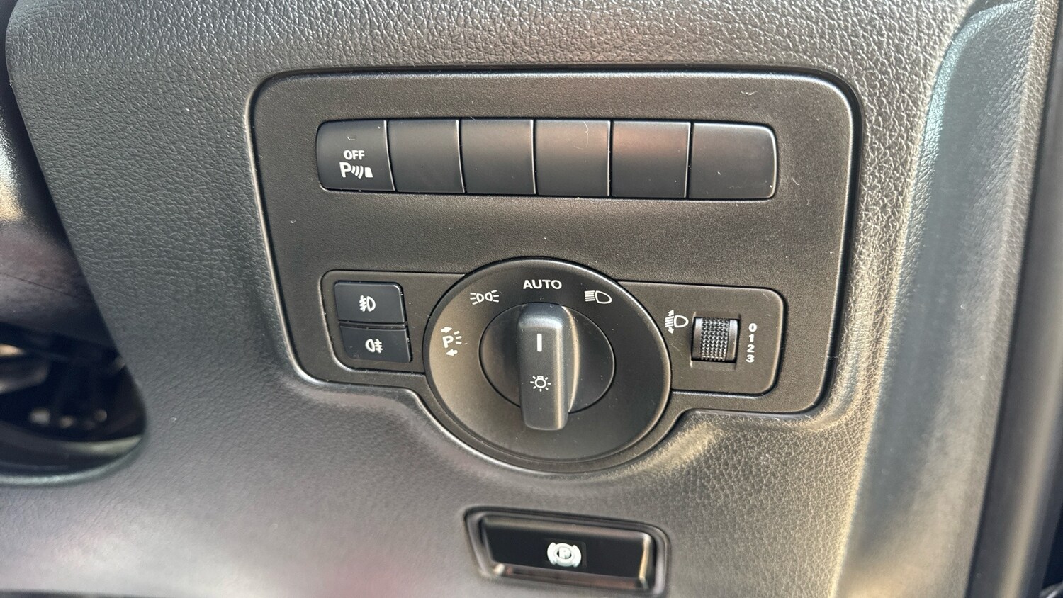 Used Mercedes-Benz Vito 2023 for sale - 78152784: Photo 28