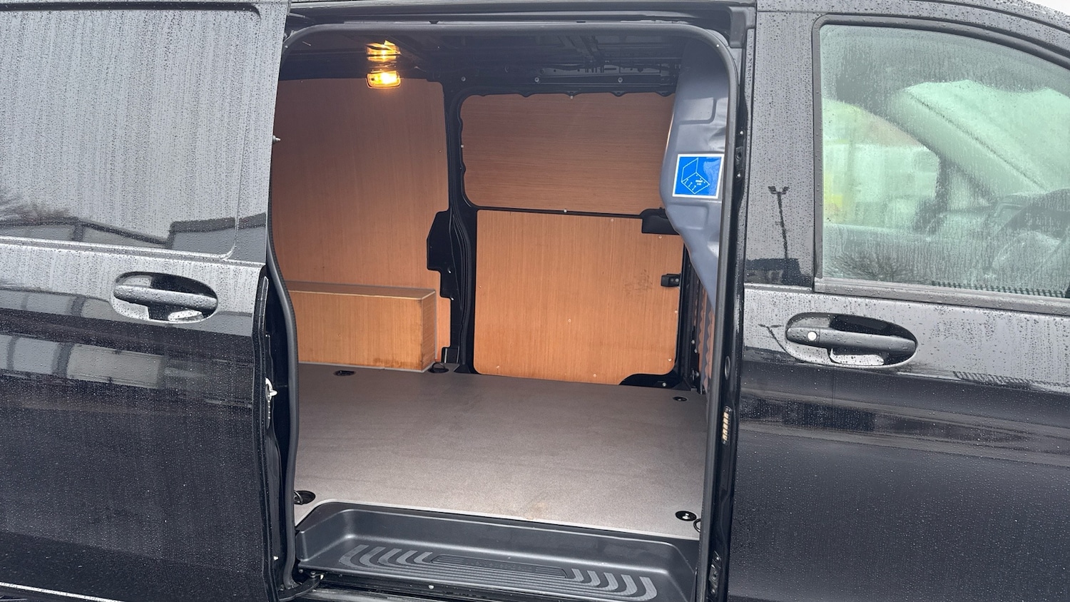 Used Mercedes-Benz Vito 2022 for sale - 77288823: Photo 18