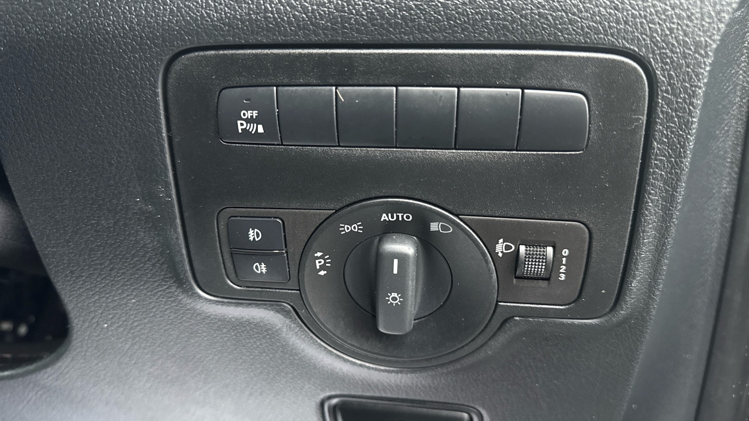 Used Mercedes-Benz Vito 2022 for sale - 77288823: Photo 26