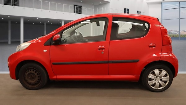 Used Peugeot 107 2011 for sale - 76120403: Photo 6