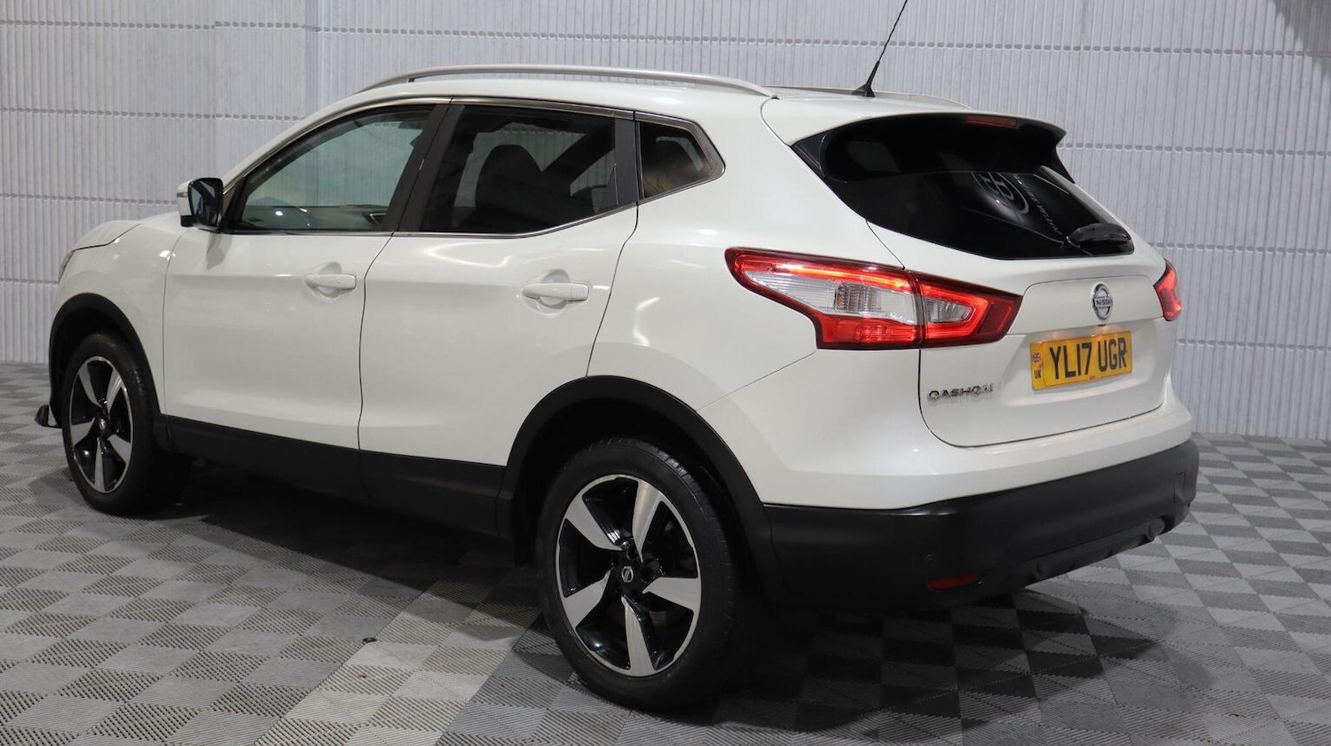 Used Nissan Qashqai 2017 for sale - 77881026: Photo 33
