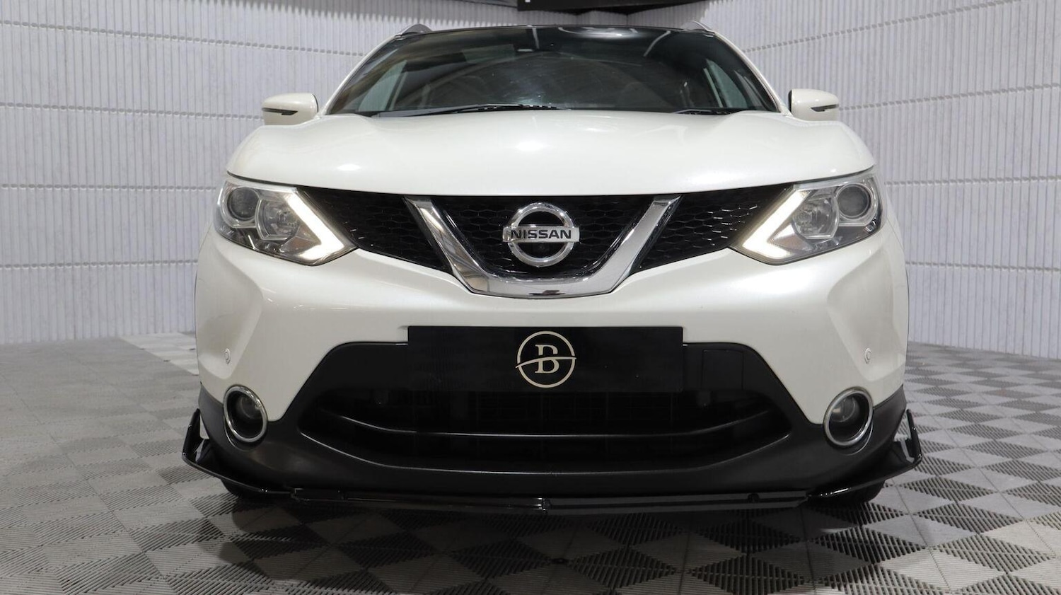 Used Nissan Qashqai 2017 for sale - 77881026: Photo 4