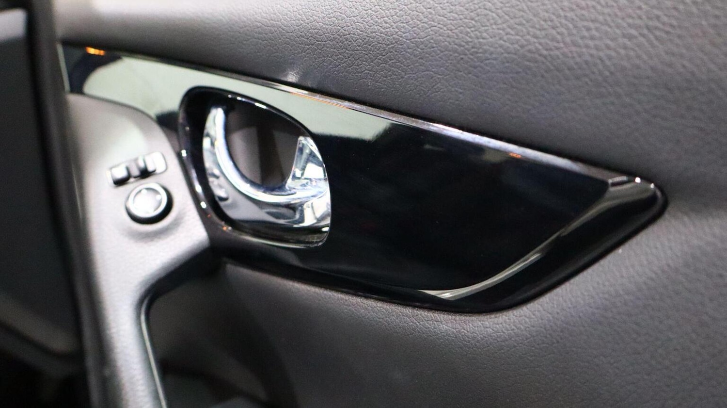 Used Nissan Qashqai 2017 for sale - 77881026: Photo 46