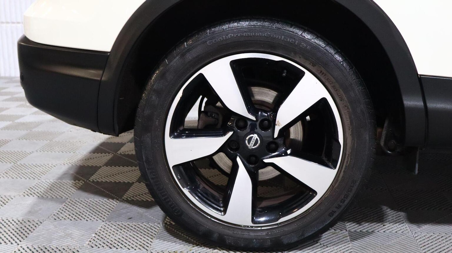 Used Nissan Qashqai 2017 for sale - 77881026: Photo 65