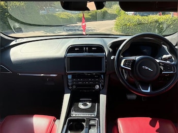 Used Jaguar F-Pace 2020 for sale - 78540422: Photo