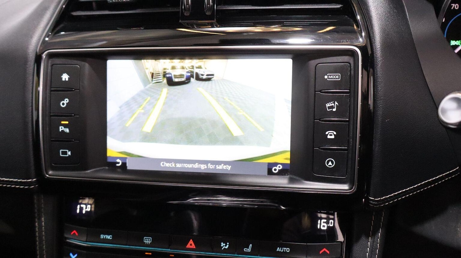 Used Jaguar F-Pace 2018 for sale - 77228250: Photo 14