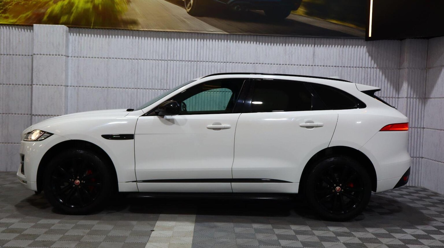 Used Jaguar F-Pace 2018 for sale - 77228250: Photo 21