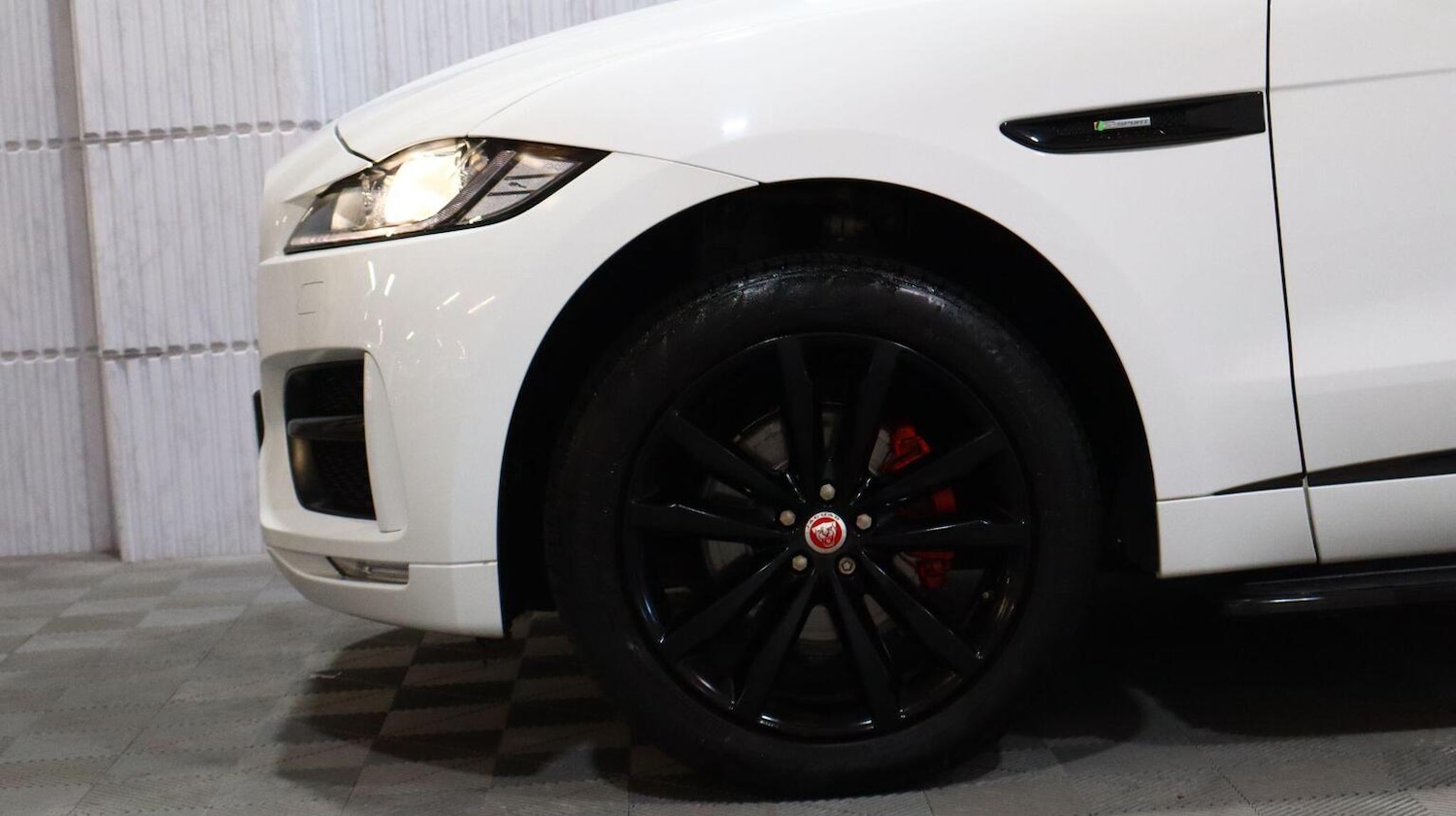 Used Jaguar F-Pace 2018 for sale - 77228250: Photo 24