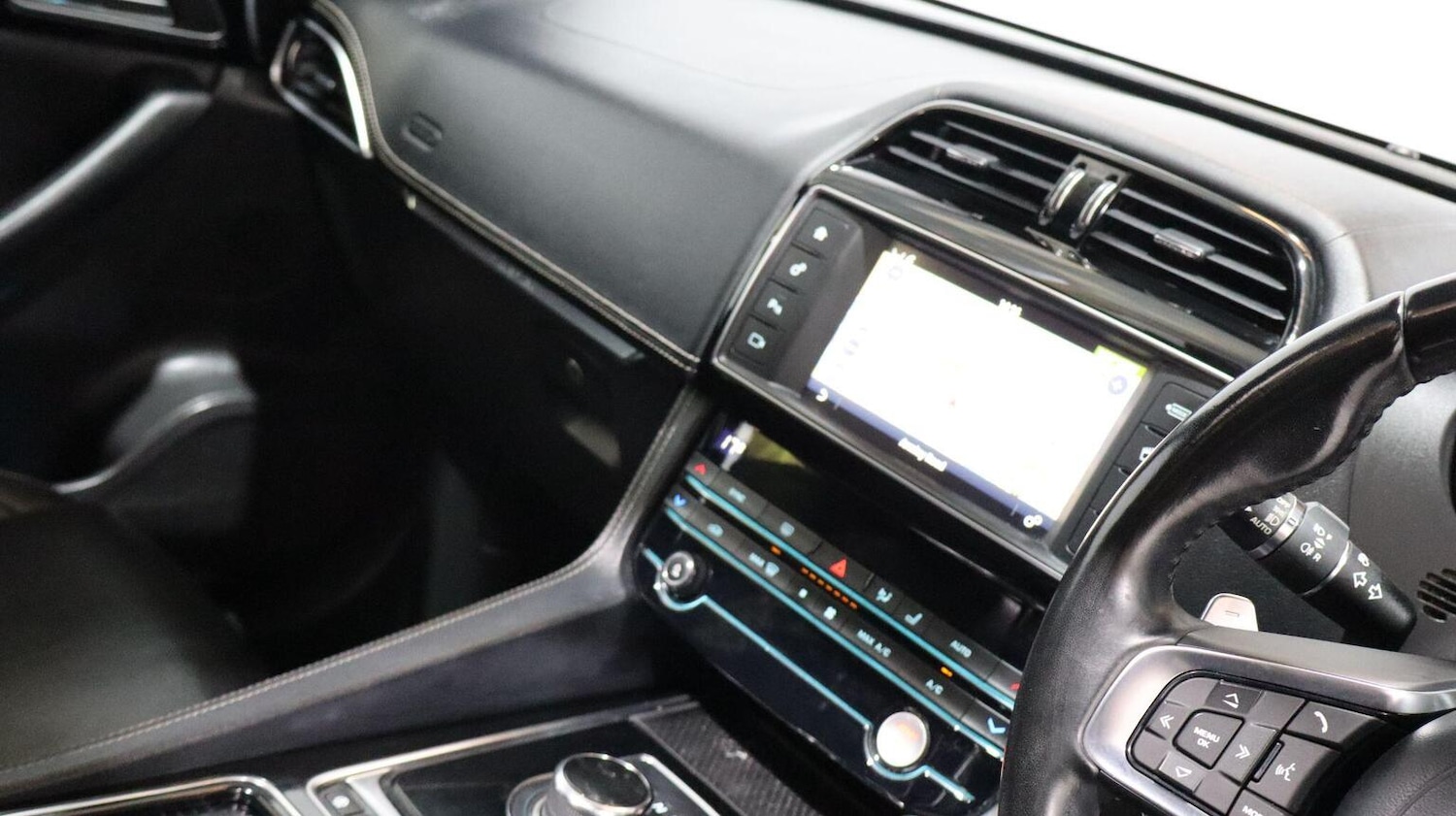 Used Jaguar F-Pace 2018 for sale - 77228250: Photo 29