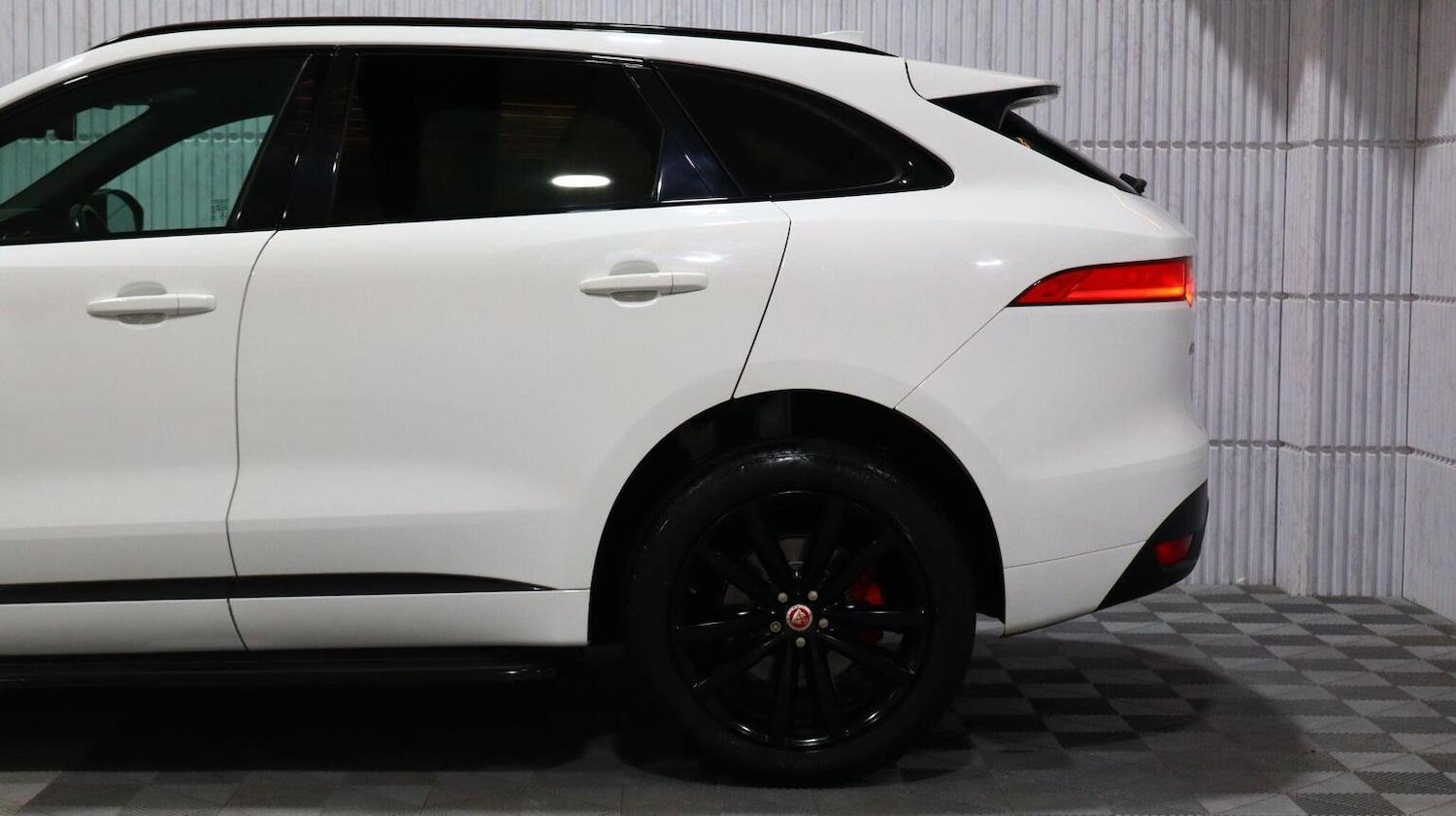 Used Jaguar F-Pace 2018 for sale - 77228250: Photo 33