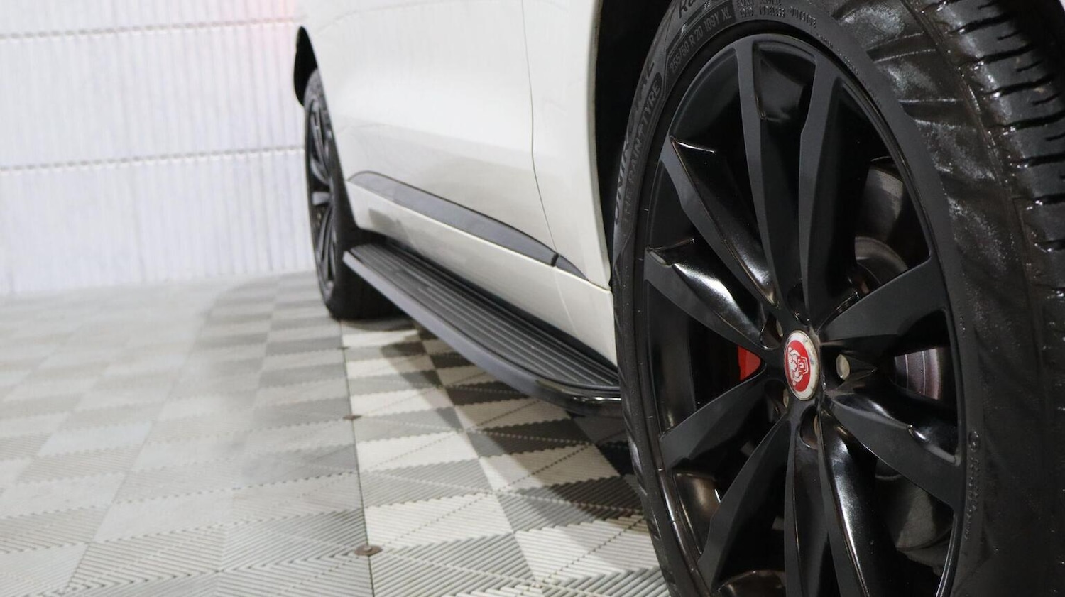 Used Jaguar F-Pace 2018 for sale - 77228250: Photo 38