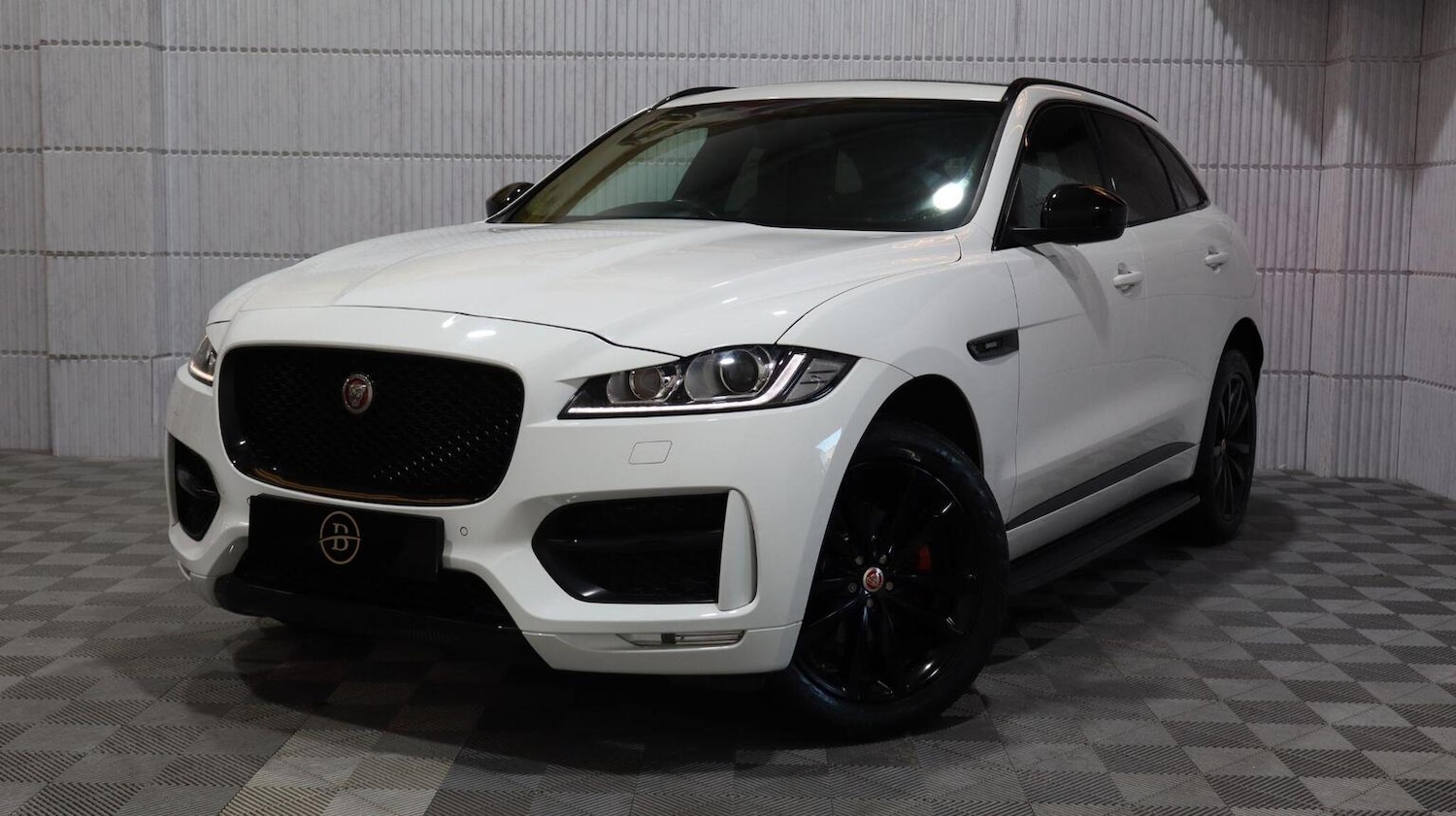 Used Jaguar F-Pace 2018 for sale - 77228250: Photo 5