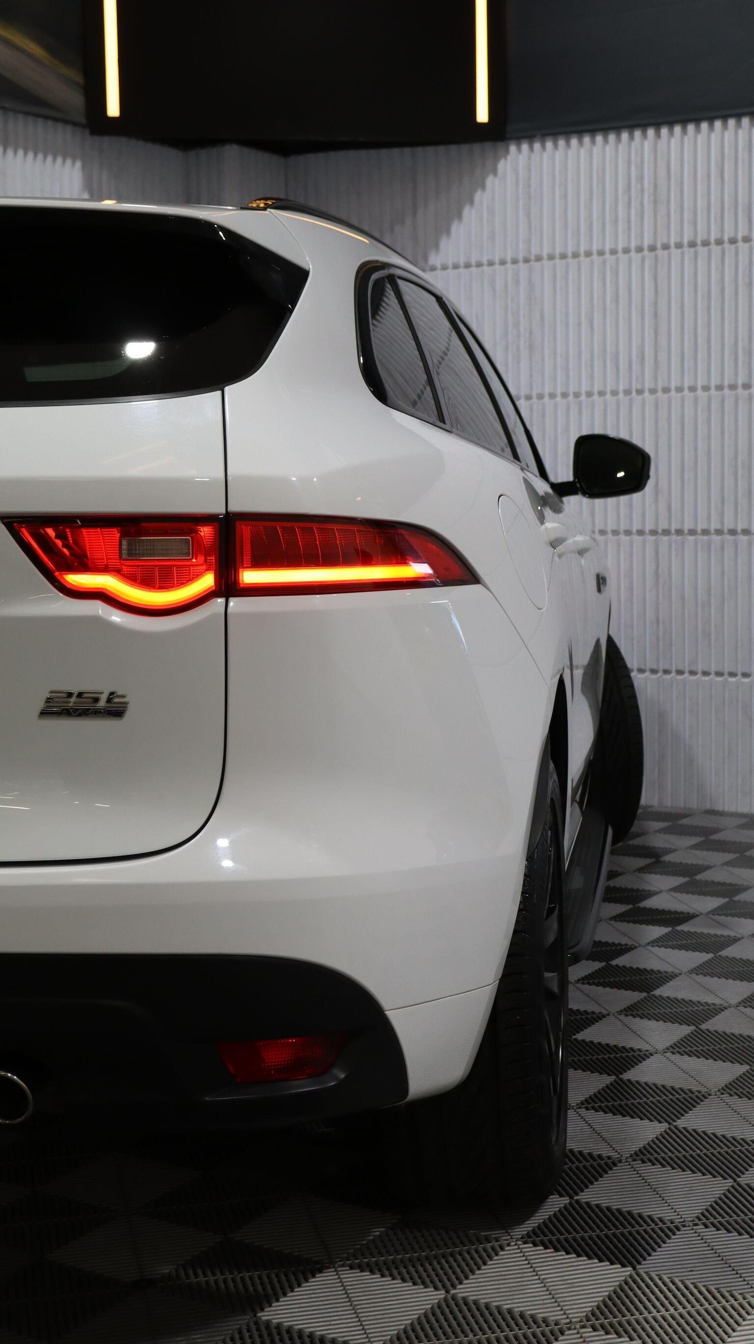 Used Jaguar F-Pace 2018 for sale - 77228250: Photo 58