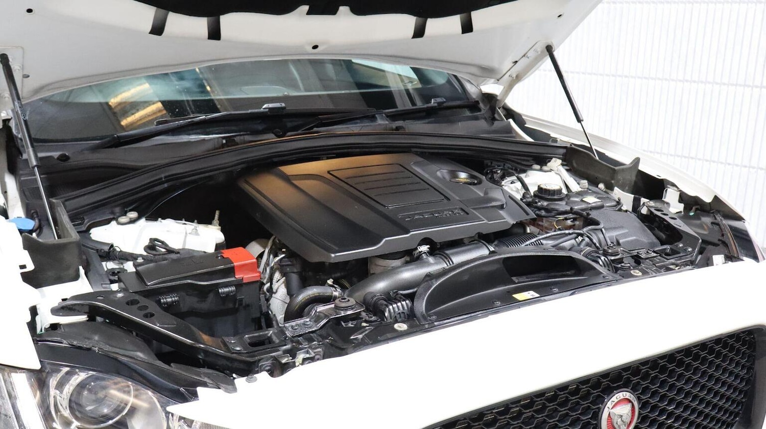 Used Jaguar F-Pace 2018 for sale - 77228250: Photo 81