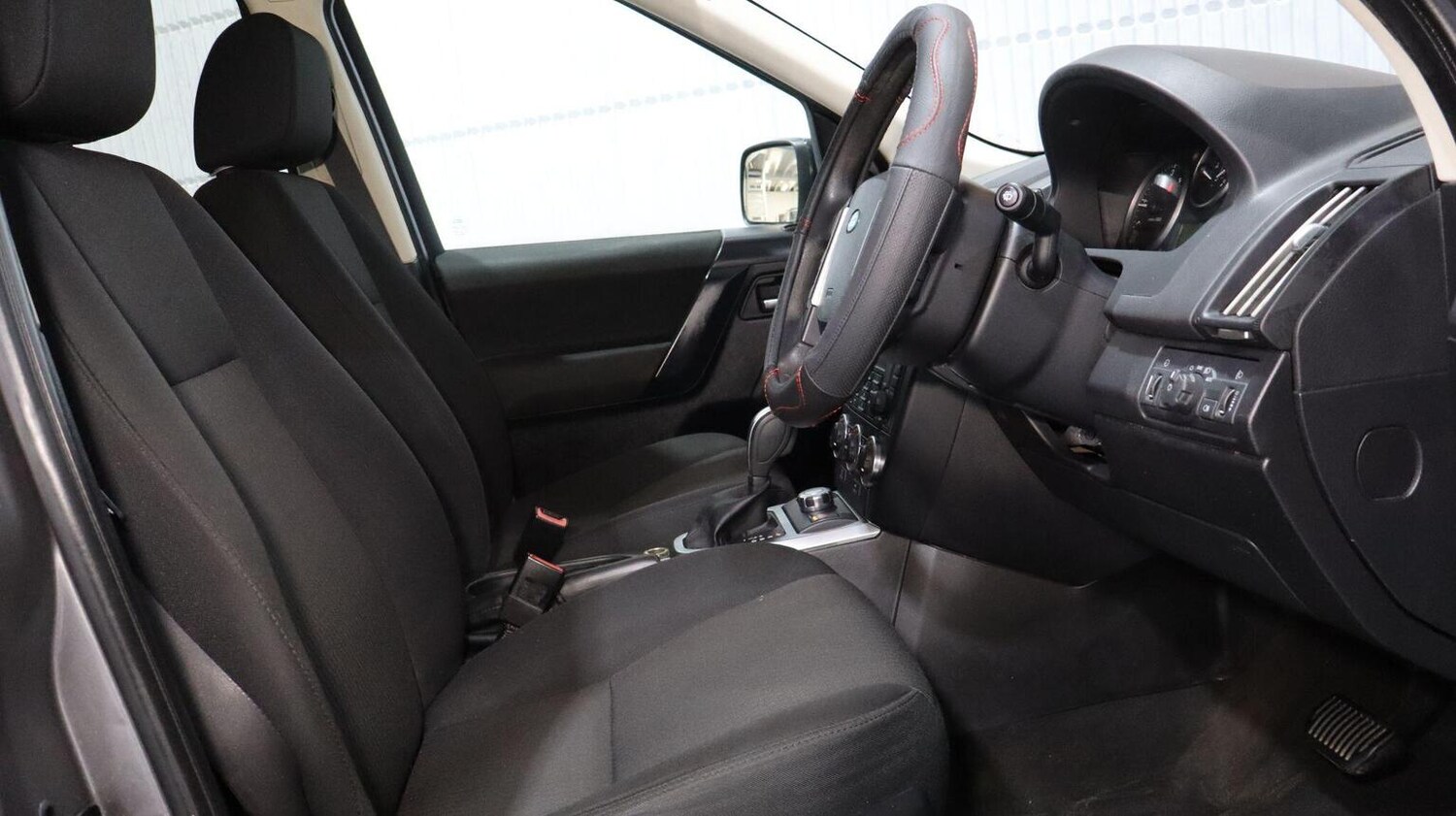 Used Land Rover Freelander 2011 for sale - 77289198: Photo 3