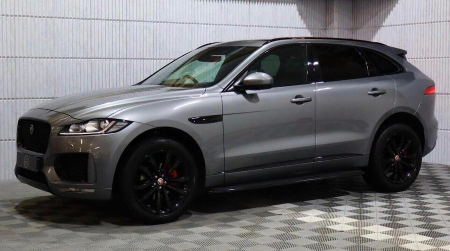 Used Jaguar F-Pace 2019 for sale - 77237024: Photo 19