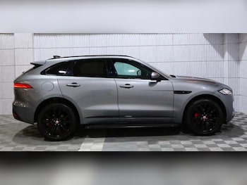 Used Jaguar F-Pace 2019 for sale - 77237024: Photo