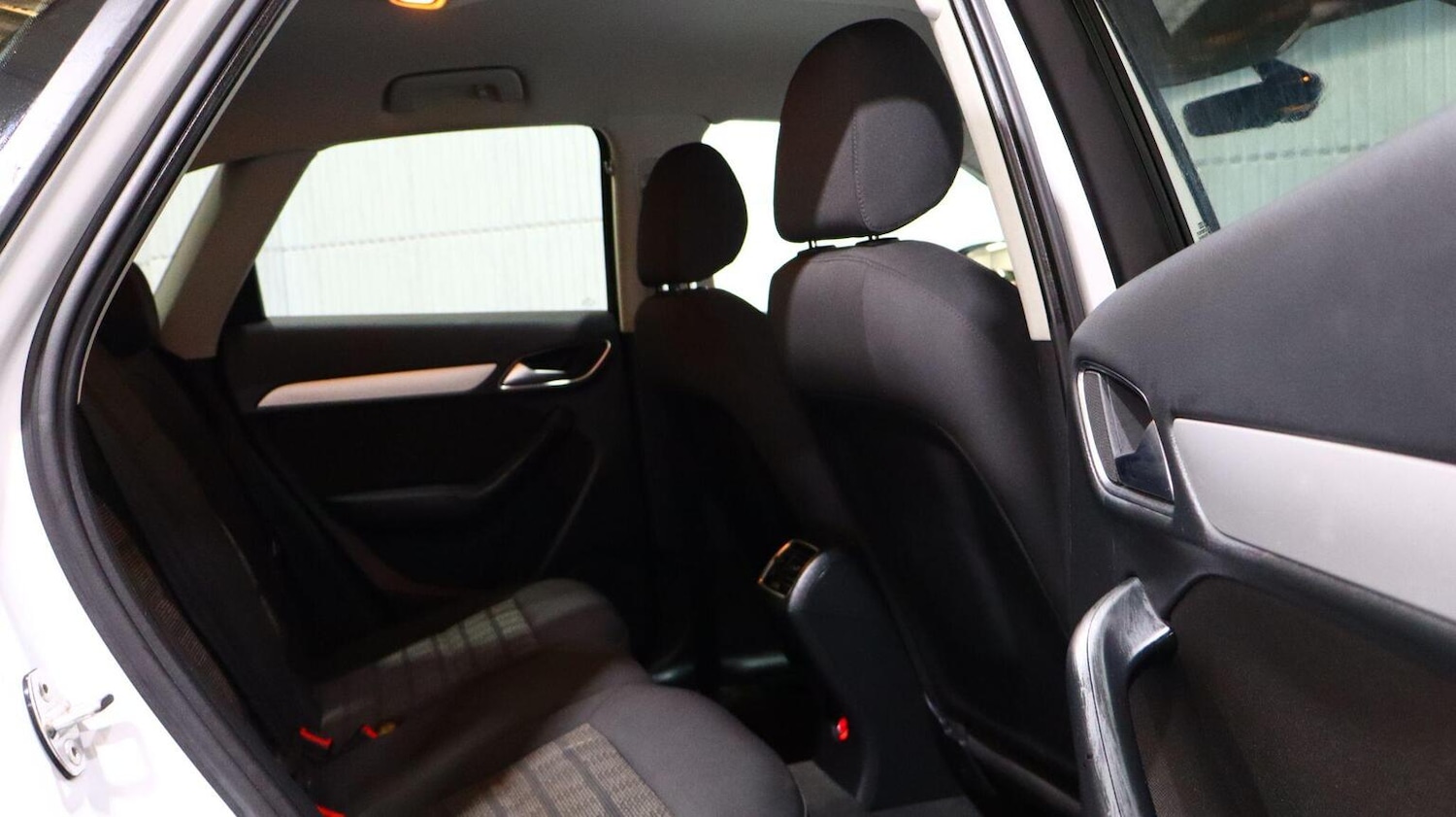 Used Audi Q3 2016 for sale - 78038955: Photo 15