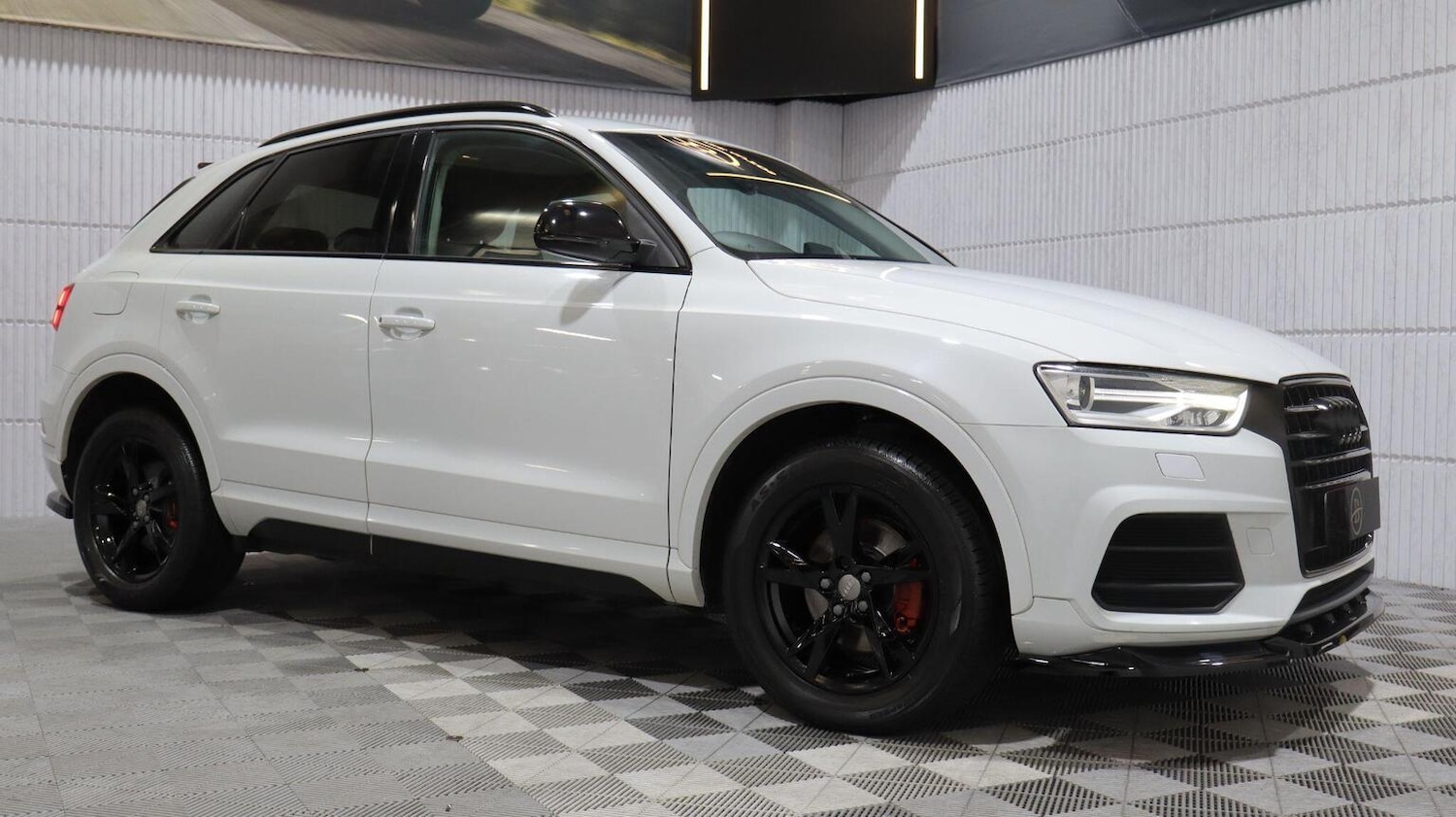 Used Audi Q3 2016 for sale - 78038955: Photo 32
