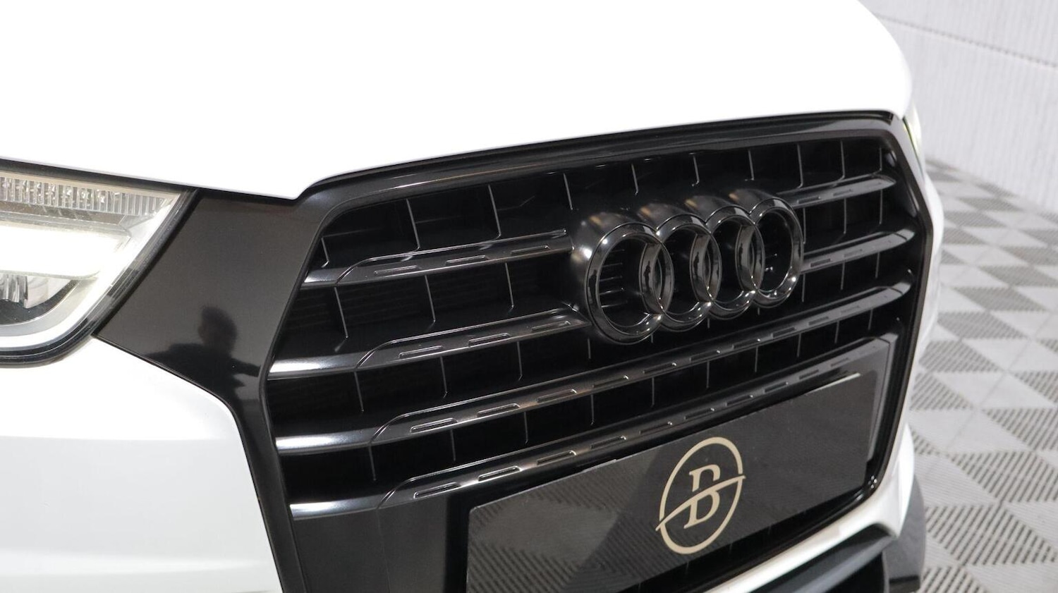 Used Audi Q3 2016 for sale - 78038955: Photo 35