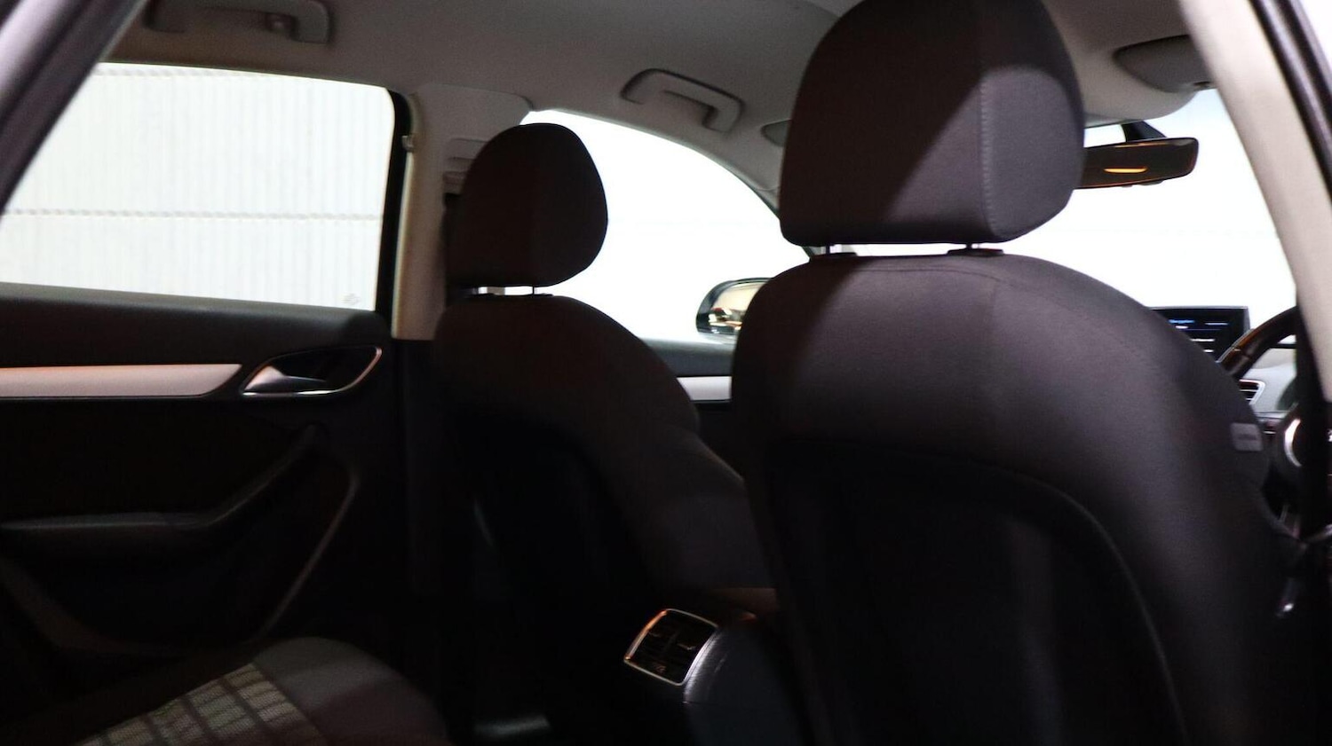 Used Audi Q3 2016 for sale - 78038955: Photo 68