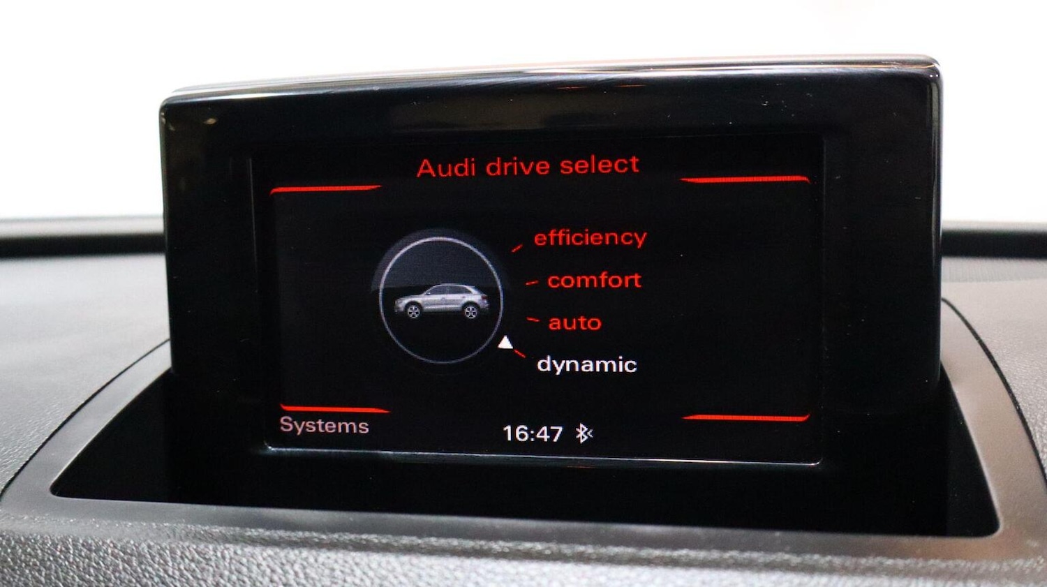 Used Audi Q3 2016 for sale - 78038955: Photo 76