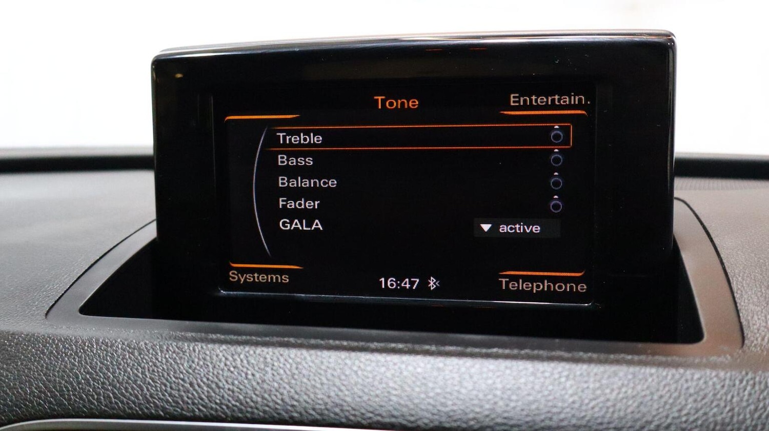 Used Audi Q3 2016 for sale - 78038955: Photo 77