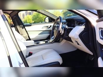 Used Land Rover Range Rover Velar 2018 for sale - 78414884: Photo